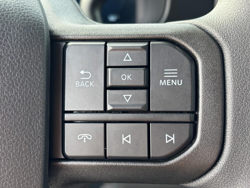 Ford Super Duty F-250 SRW Vehicle Image 13