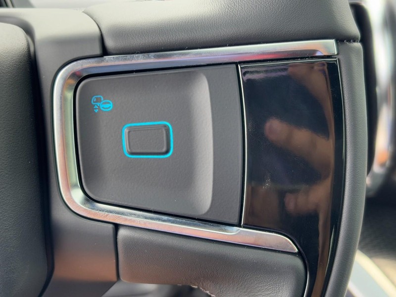 Ford Expedition Vehicle Image 14