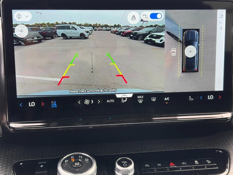 Ford Expedition Vehicle Image 18
