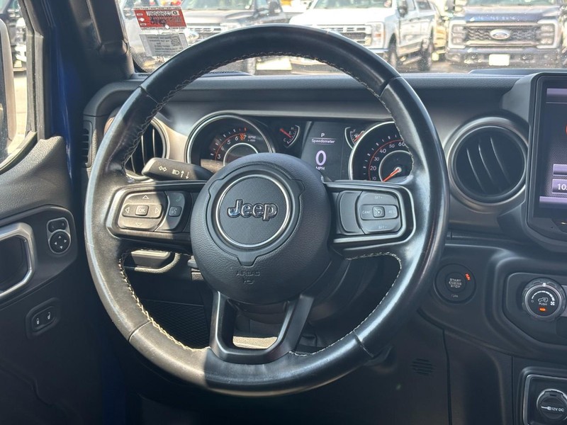 Jeep Wrangler Unlimited Vehicle Image 13
