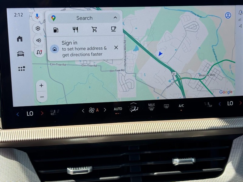 Ford Explorer Vehicle Image 18