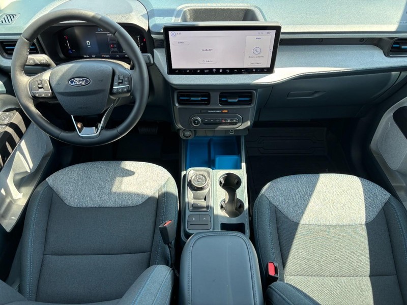 Ford Maverick Vehicle Image 06