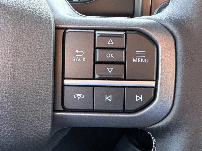 Ford Super Duty F-350 SRW Vehicle Image 16