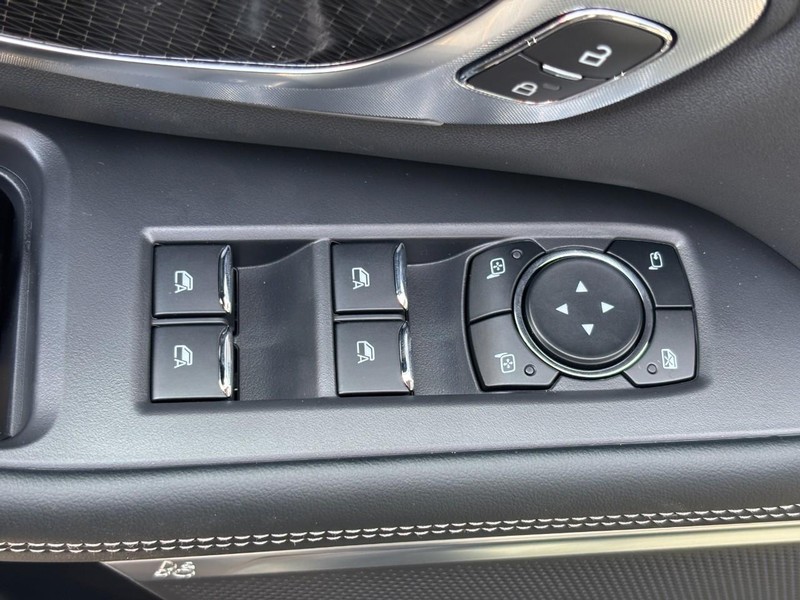 Ford Expedition Vehicle Image 21