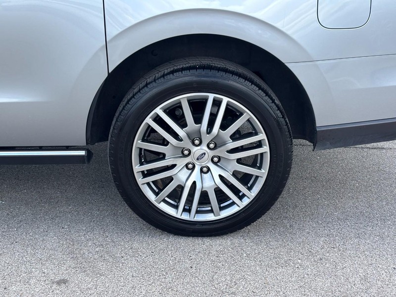 Ford Expedition Max Vehicle Image 07