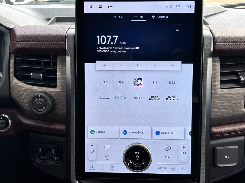Ford Expedition Max Vehicle Image 14