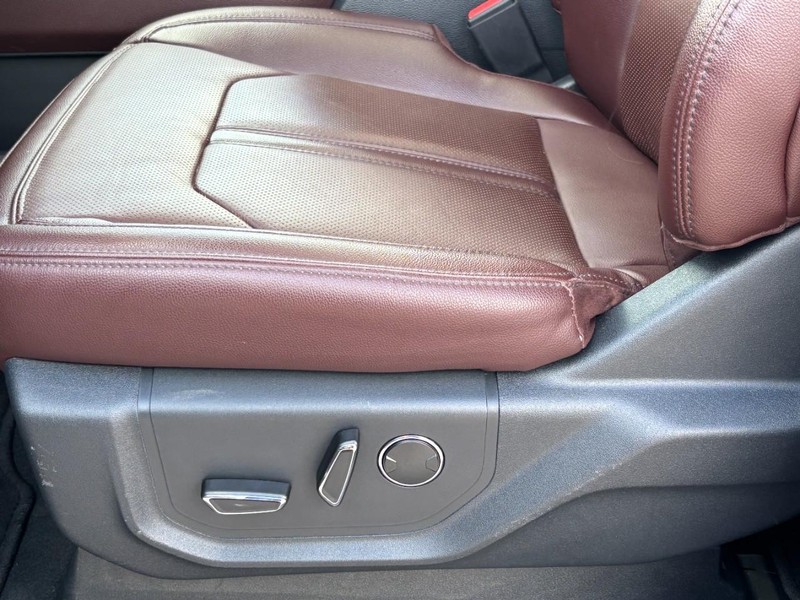 Ford Expedition Max Vehicle Image 25