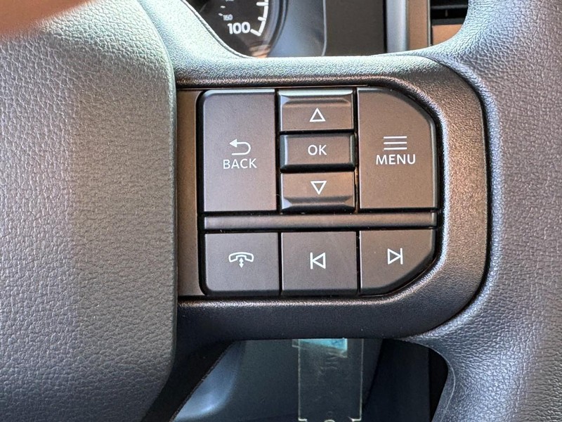 Ford Super Duty F-350 SRW Vehicle Image 15