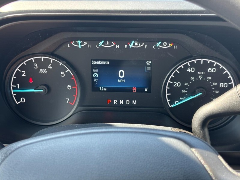 Ford Super Duty F-350 SRW Vehicle Image 14