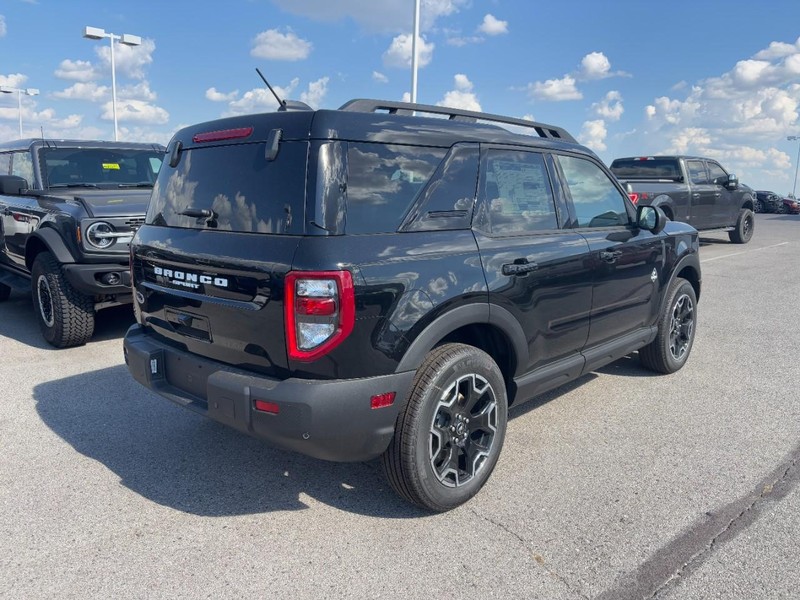 Ford Bronco Sport Vehicle Image 03