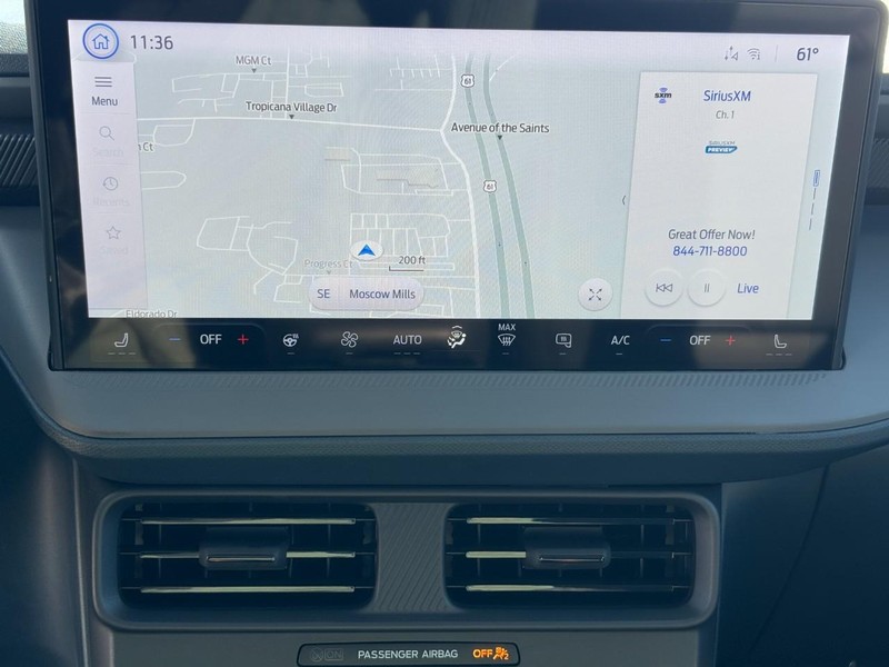 Ford Maverick Vehicle Image 17