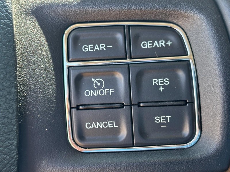 Ram 1500 Vehicle Image 18