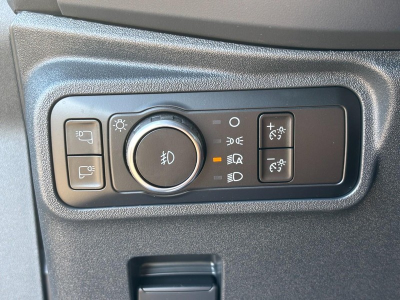 Ford Bronco Vehicle Image 11