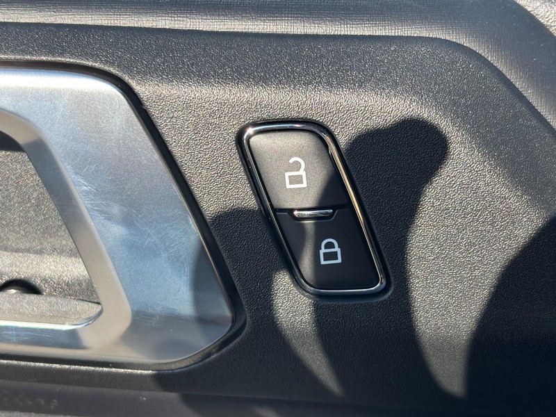 Ford Bronco Vehicle Image 19