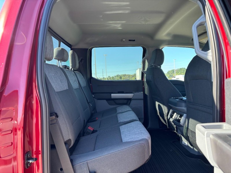 Ford Super Duty F-350 SRW Vehicle Image 05