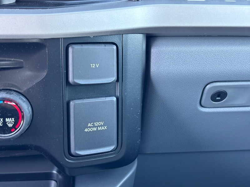 Ford Super Duty F-350 SRW Vehicle Image 19