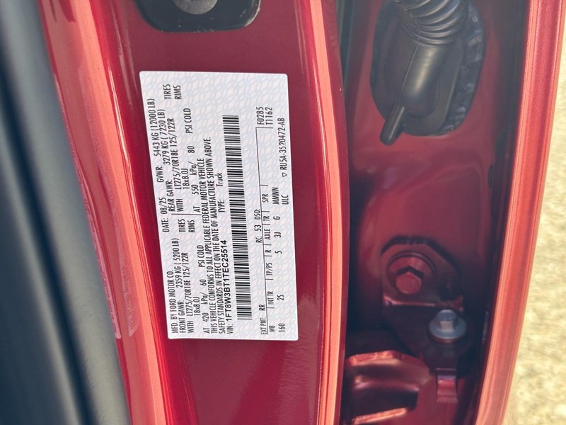 Ford Super Duty F-350 SRW Vehicle Image 23