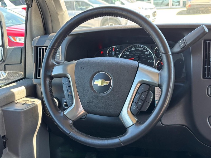 Chevrolet Express Passenger Vehicle Image 13