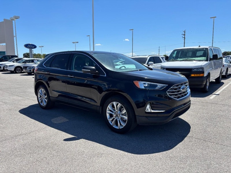 Ford Edge Vehicle Image 02
