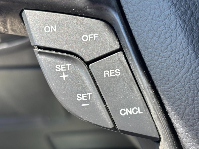 Ford Edge Vehicle Image 18
