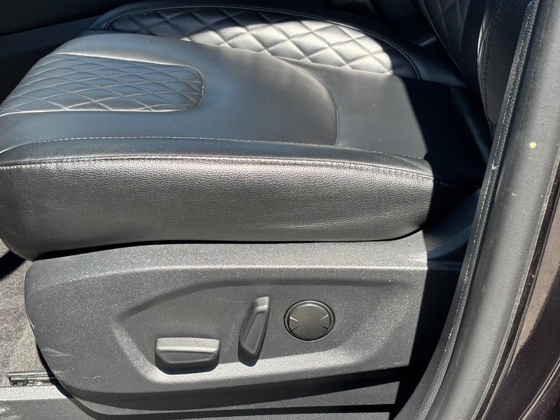Ford Edge Vehicle Image 27