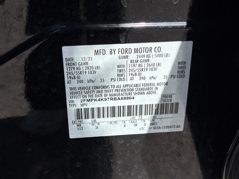 Ford Edge Vehicle Image 28