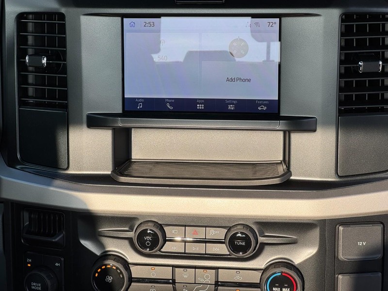 Ford Super Duty F-350 SRW Vehicle Image 09