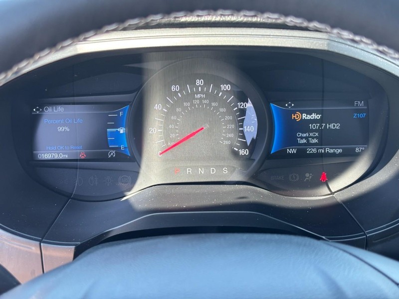 Ford Edge Vehicle Image 21