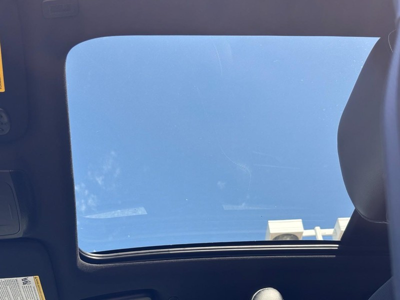 Ford Edge Vehicle Image 29