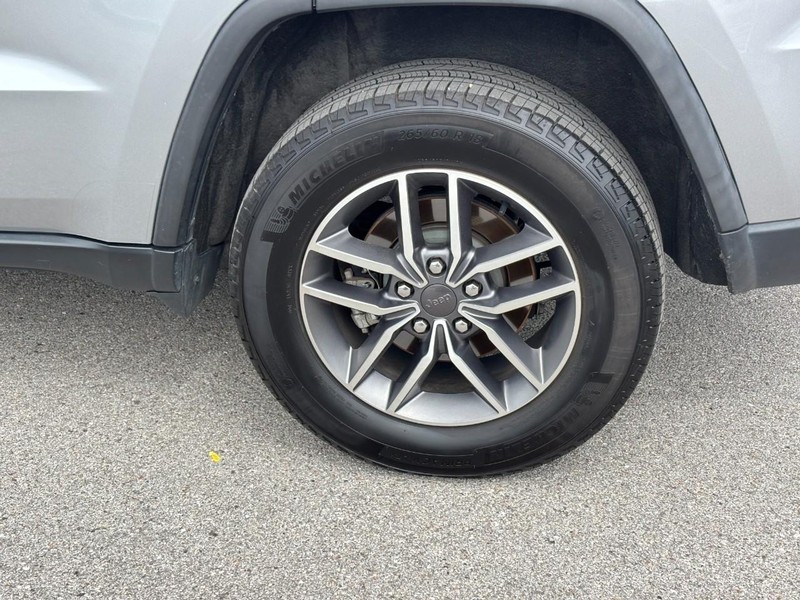 Jeep Grand Cherokee Vehicle Image 07