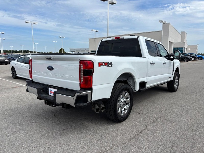 Ford Super Duty F-250 SRW Vehicle Image 03
