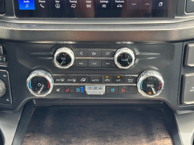 Ford Super Duty F-250 SRW Vehicle Image 14