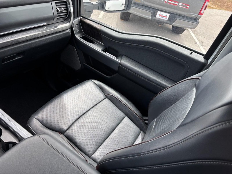 Ford Super Duty F-250 SRW Vehicle Image 15