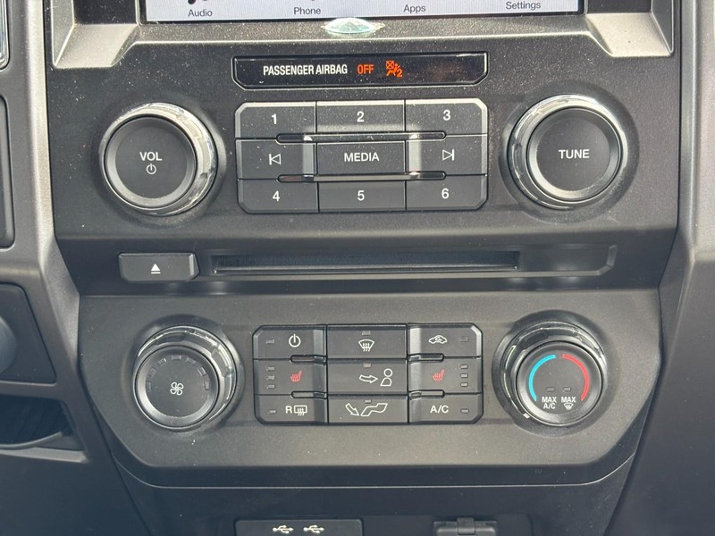 Ford F-150 Vehicle Image 14