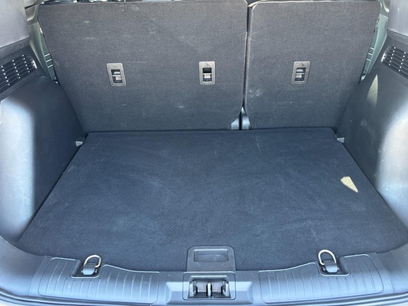 Ford Escape Vehicle Image 04