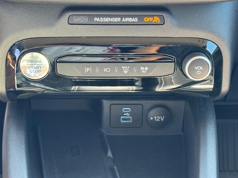 Ford Escape Vehicle Image 23