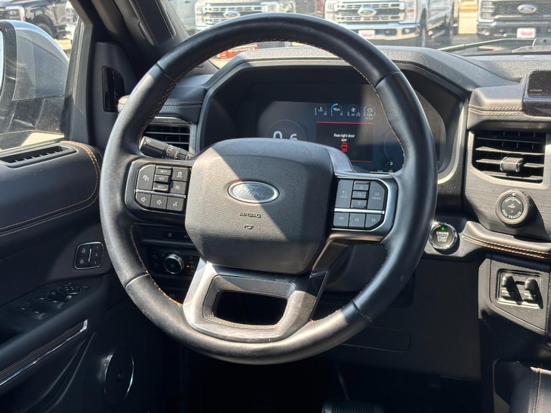 Ford Expedition Max Vehicle Image 13