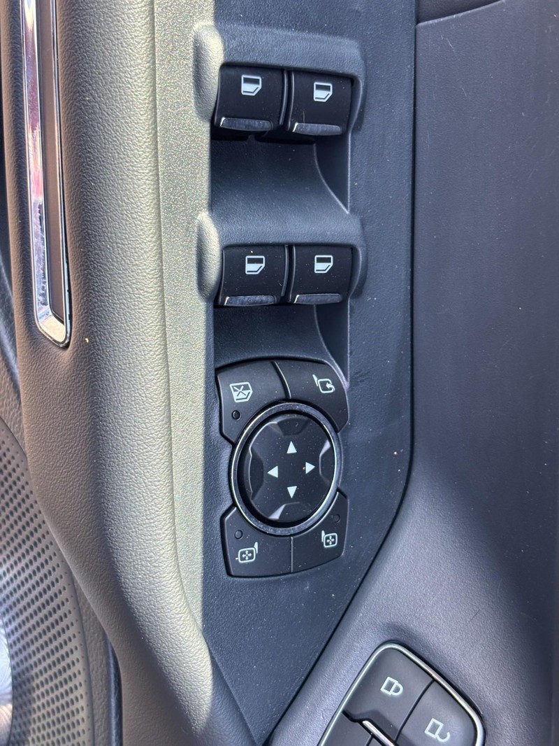 Ford Expedition Max Vehicle Image 25