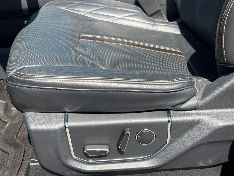 Ford Expedition Max Vehicle Image 27