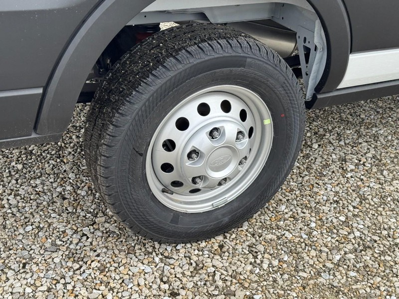 Ford Transit Cargo Van Vehicle Image 04