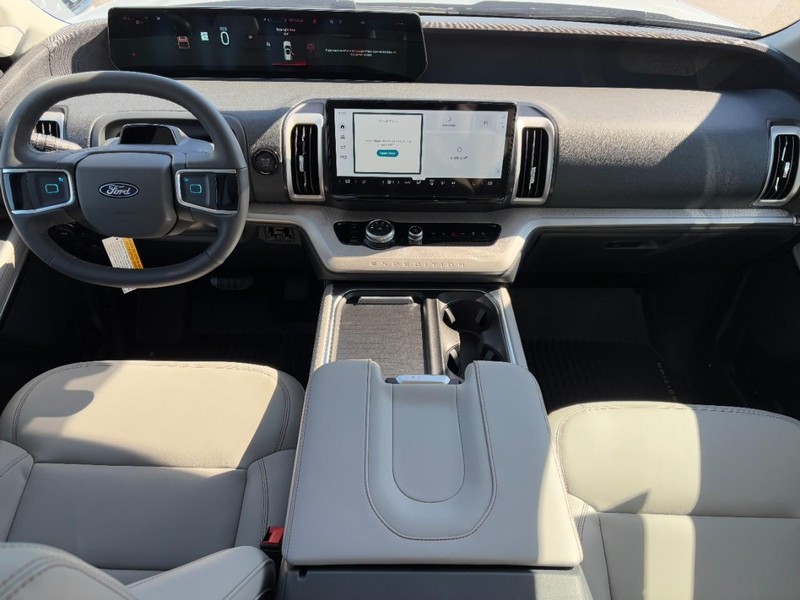 Ford Expedition Max Vehicle Image 07