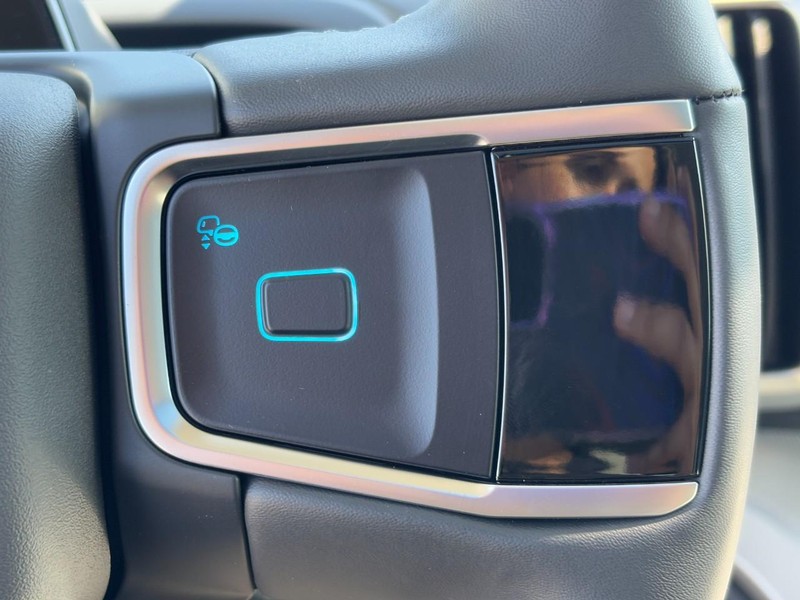 Ford Expedition Max Vehicle Image 14