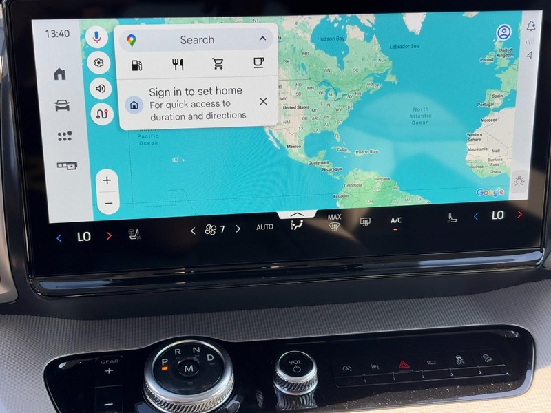 Ford Expedition Max Vehicle Image 19