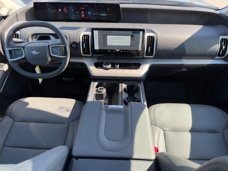 Ford Expedition Vehicle Image 07