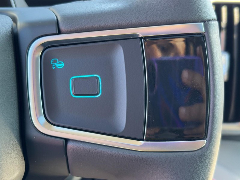 Ford Expedition Vehicle Image 14