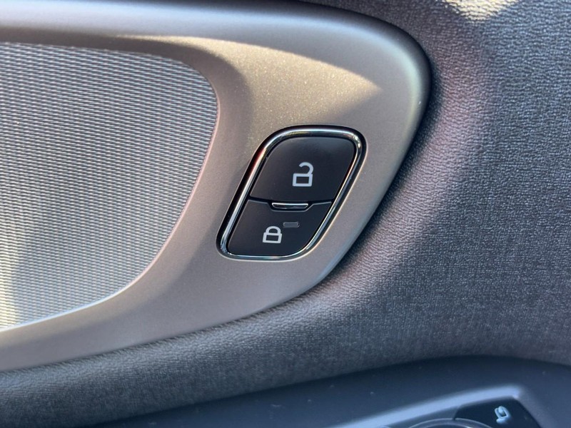 Ford Expedition Vehicle Image 22