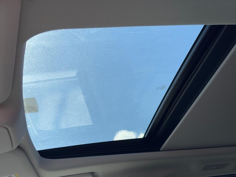 Ford Expedition Vehicle Image 24