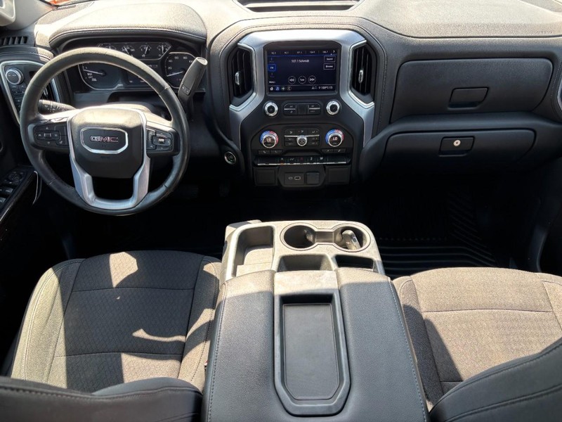 GMC Sierra 1500 Vehicle Image 11