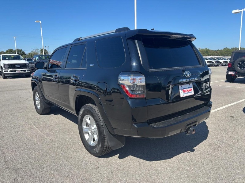 Toyota 4Runner Vehicle Image 06