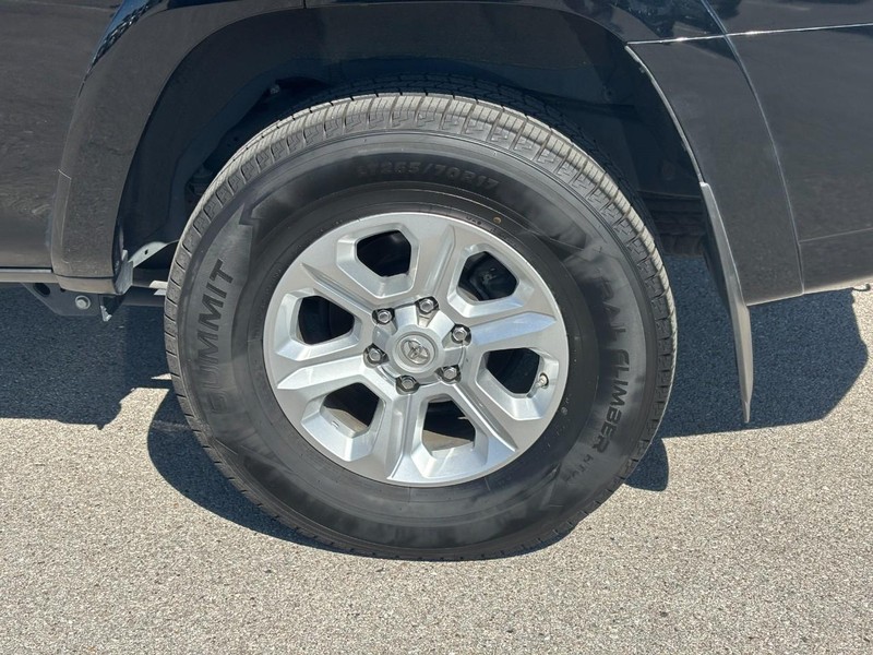 Toyota 4Runner Vehicle Image 07